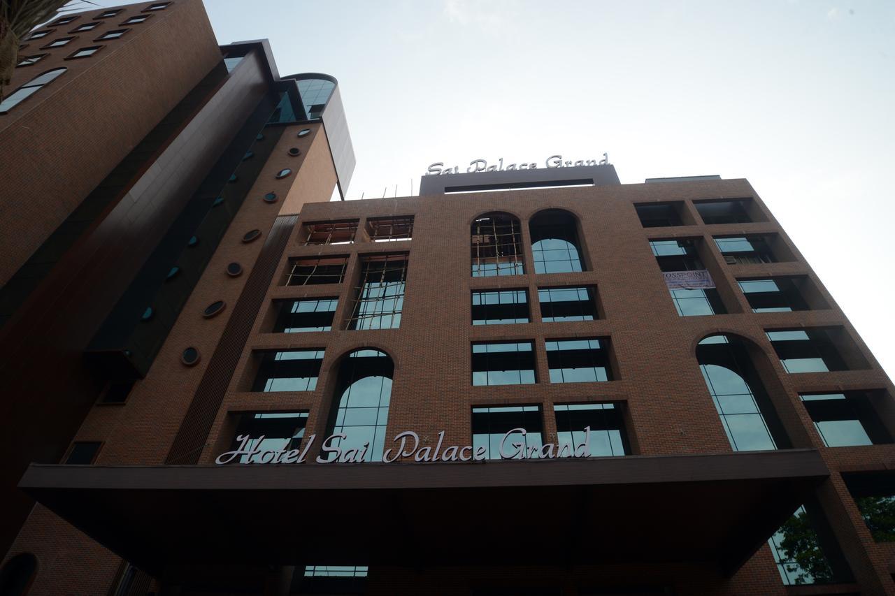 Sai Palace Grand, Malad Mumbai Exteriör bild